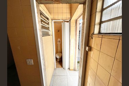Casa à venda com 170m², 4 quartos e 2 vagasBanheiro de serviço