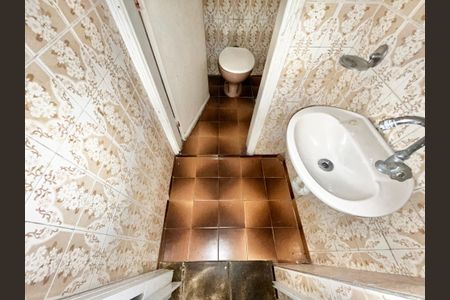 Casa à venda com 170m², 4 quartos e 2 vagasBanheiro da sala 2