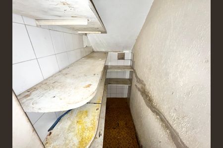 Casa à venda com 170m², 4 quartos e 2 vagasDespensa