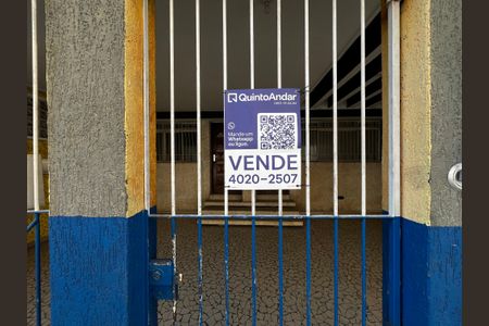 Casa à venda com 170m², 4 quartos e 2 vagasFachada/Placa