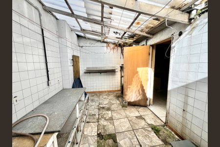 Casa à venda com 170m², 4 quartos e 2 vagasQuintal