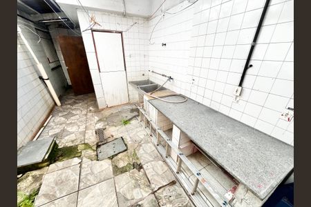 Casa à venda com 170m², 4 quartos e 2 vagasQuintal