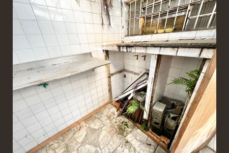 Casa à venda com 170m², 4 quartos e 2 vagasQuintal
