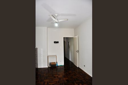 Casa para alugar com 150m², 3 quartos e 2 vagasDetalhe - Quarto 01 com Varanda