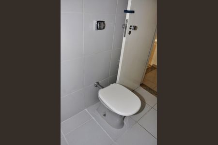 Casa para alugar com 150m², 3 quartos e 2 vagasDetalhe - Banheiro Social