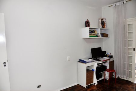 Casa para alugar com 150m², 3 quartos e 2 vagasDetalhe - Quarto 01 com Varanda
