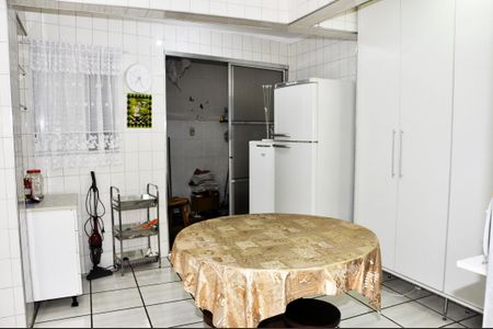 Casa para alugar com 150m², 3 quartos e 2 vagasDetalhe - Cozinha