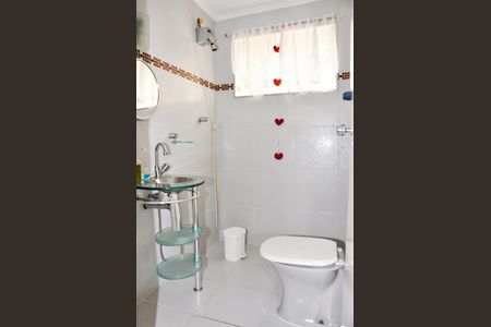 Casa para alugar com 150m², 3 quartos e 2 vagasDetalhe - Banheiro Social