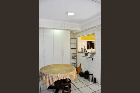 Casa para alugar com 150m², 3 quartos e 2 vagasDetalhe - Cozinha