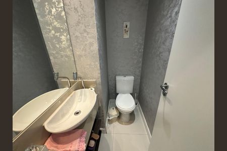 Apartamento para alugar com 80m², 2 quartos e 2 vagasLavabo