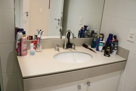 Apartamento para alugar com 80m², 2 quartos e 2 vagasBanheiro da Suíte 2