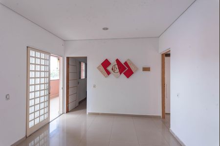 Casa à venda com 120m², 2 quartos e 1 vaga Casa à venda com 120m², 2 quartos e 1 vagaSala