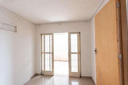 Casa à venda com 120m², 2 quartos e 1 vaga Casa à venda com 120m², 2 quartos e 1 vagaQuarto