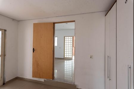 Casa à venda com 120m², 2 quartos e 1 vaga Casa à venda com 120m², 2 quartos e 1 vagaQuarto