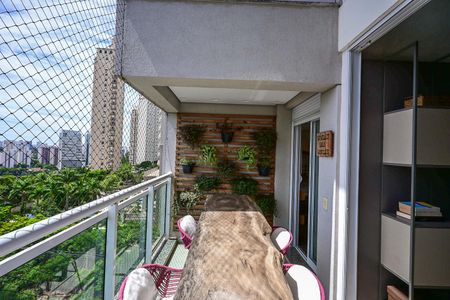 Apartamento à venda com 162m², 3 quartos e 3 vagasVaranda