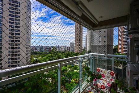 Apartamento à venda com 162m², 3 quartos e 3 vagasVaranda da Suíte  2