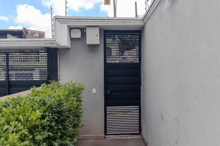 Casa de condomínio à venda com 55m², 2 quartos e 2 vagas Casa de condomínio à venda com 55m², 2 quartos e 2 vagasEntrada