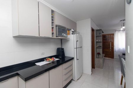 Cozinha de casa de condomínio para alugar com 2 quartos, 55m² em Vila Ede, São Paulo