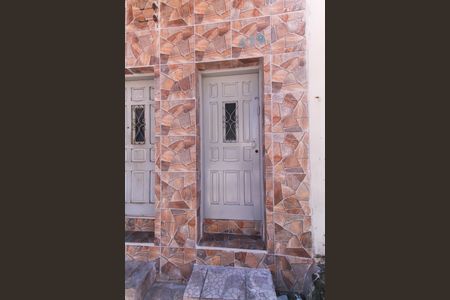 Casa para alugar com 80m², 2 quartos e sem vagaFachada