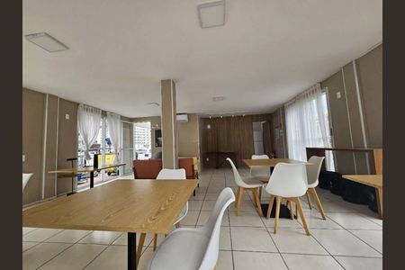 Apartamento à venda com 45m², 2 quartos e 1 vagaÁrea externa