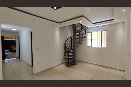 Sala de casa para alugar com 4 quartos, 300m² em Vila Joana D’arc, Ferraz de Vasconcelos