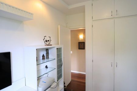 Apartamento à venda com 87m², 2 quartos e 2 vagasQuarto