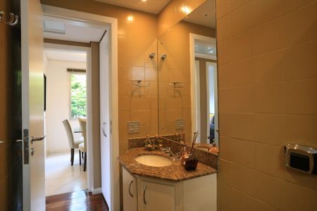 Apartamento à venda com 87m², 2 quartos e 2 vagasBanheiro