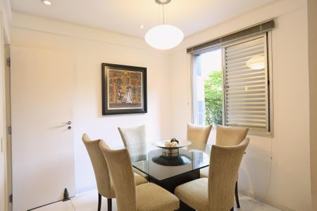 Sala de apartamento à venda com 2 quartos, 87m² em Santo Antônio, Belo Horizonte