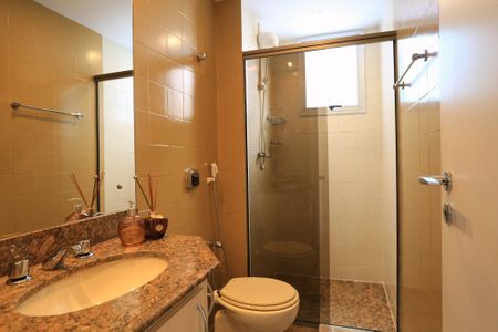 Apartamento à venda com 87m², 2 quartos e 2 vagasBanheiro