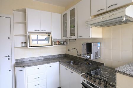 Apartamento à venda com 87m², 2 quartos e 2 vagasCozinha e Área de Serviço