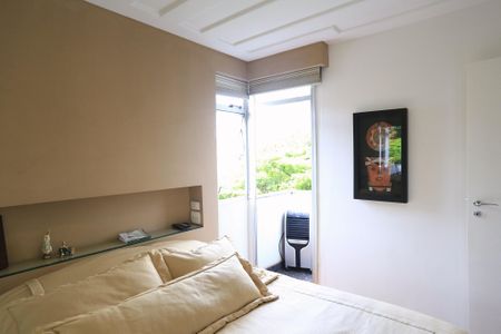 Apartamento à venda com 87m², 2 quartos e 2 vagasSuíte