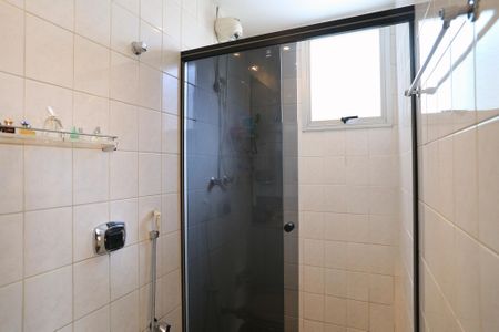 Apartamento à venda com 87m², 2 quartos e 2 vagasBanheiro da Suíte