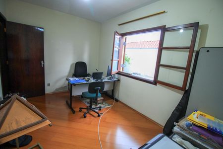 Casa à venda com 220m², 3 quartos e 3 vagasQuarto 1