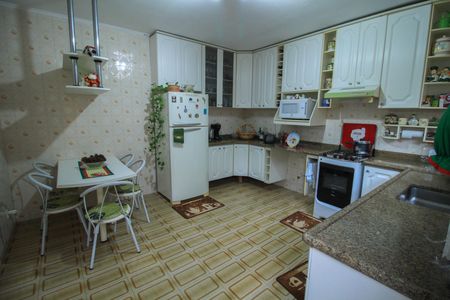 Casa à venda com 220m², 3 quartos e 3 vagasCozinha