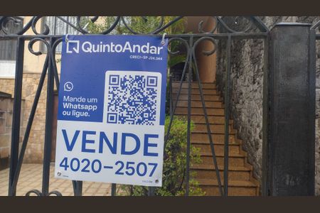 Casa à venda com 220m², 3 quartos e 3 vagasPlaquinha 