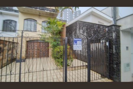 Casa à venda com 220m², 3 quartos e 3 vagasFachada