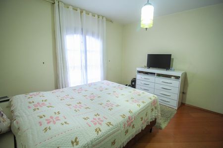 Casa à venda com 220m², 3 quartos e 3 vagasSuíte 1