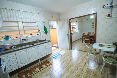 Casa à venda com 220m², 3 quartos e 3 vagasCozinha