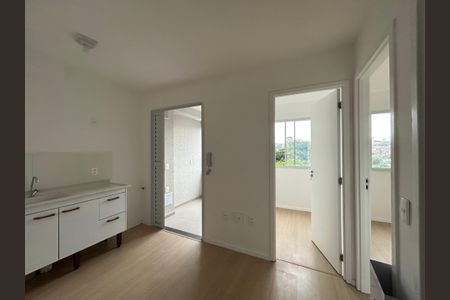 Sala e Cozinha de apartamento para alugar com 1 quarto, 29m² em Jardim Jaragua (sao Domingos), São Paulo