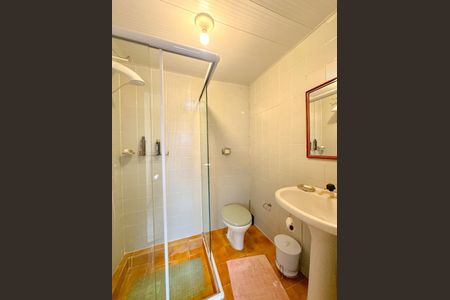 Casa para alugar com 138m², 3 quartos e 2 vagasBanheiro