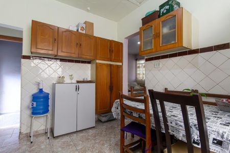 Casa à venda com 217m², 2 quartos e 2 vagasCozinha