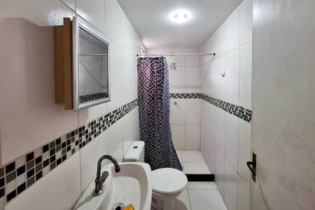 Casa à venda com 80m², 3 quartos e sem vagaBanheiro Social