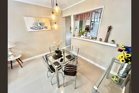 Apartamento à venda com 84m², 3 quartos e 2 vagas Apartamento à venda com 84m², 3 quartos e 2 vagasSala