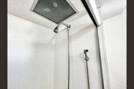 Apartamento à venda com 84m², 3 quartos e 2 vagas Apartamento à venda com 84m², 3 quartos e 2 vagasBanheiro da Suíte