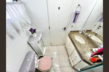 Apartamento à venda com 84m², 3 quartos e 2 vagas Apartamento à venda com 84m², 3 quartos e 2 vagasBanheiro da Suíte