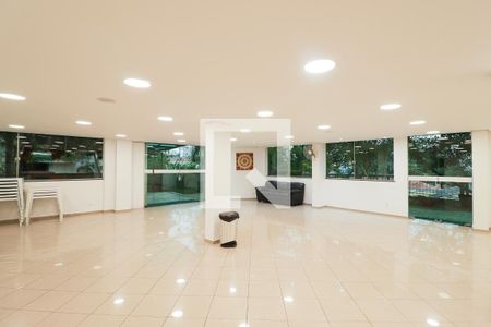 Apartamento à venda com 84m², 3 quartos e 2 vagas Apartamento à venda com 84m², 3 quartos e 2 vagasÁrea comum - Salão de festas