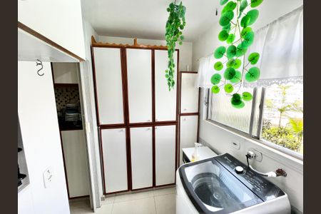 Apartamento à venda com 84m², 3 quartos e 2 vagas Apartamento à venda com 84m², 3 quartos e 2 vagasÁrea de Serviço