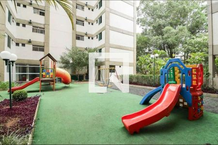 Apartamento à venda com 84m², 3 quartos e 2 vagas Apartamento à venda com 84m², 3 quartos e 2 vagasÁrea comum - Playground