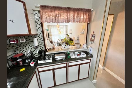 Apartamento à venda com 84m², 3 quartos e 2 vagas Apartamento à venda com 84m², 3 quartos e 2 vagasCozinha