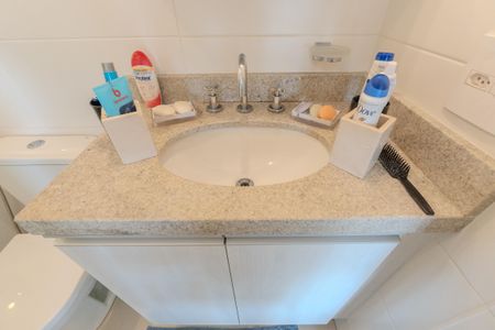 Studio para alugar com 34m², 1 quarto e 1 vaga Studio para alugar com 34m², 1 quarto e 1 vagaBanheiro